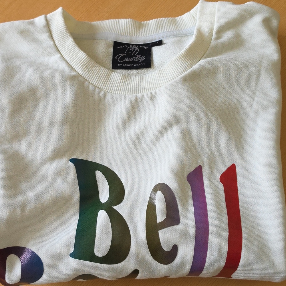 Lainey Wilson Bell Bottom Country Sweatshirt Graphic Crewneck - Picture 5 of 6